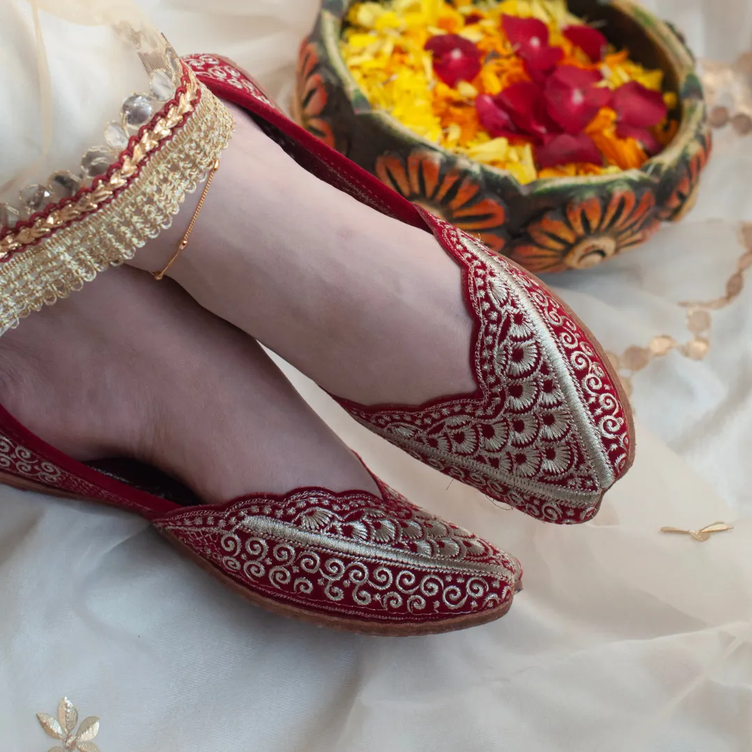 Gulnaar Red Handcrafted Zari Jutti