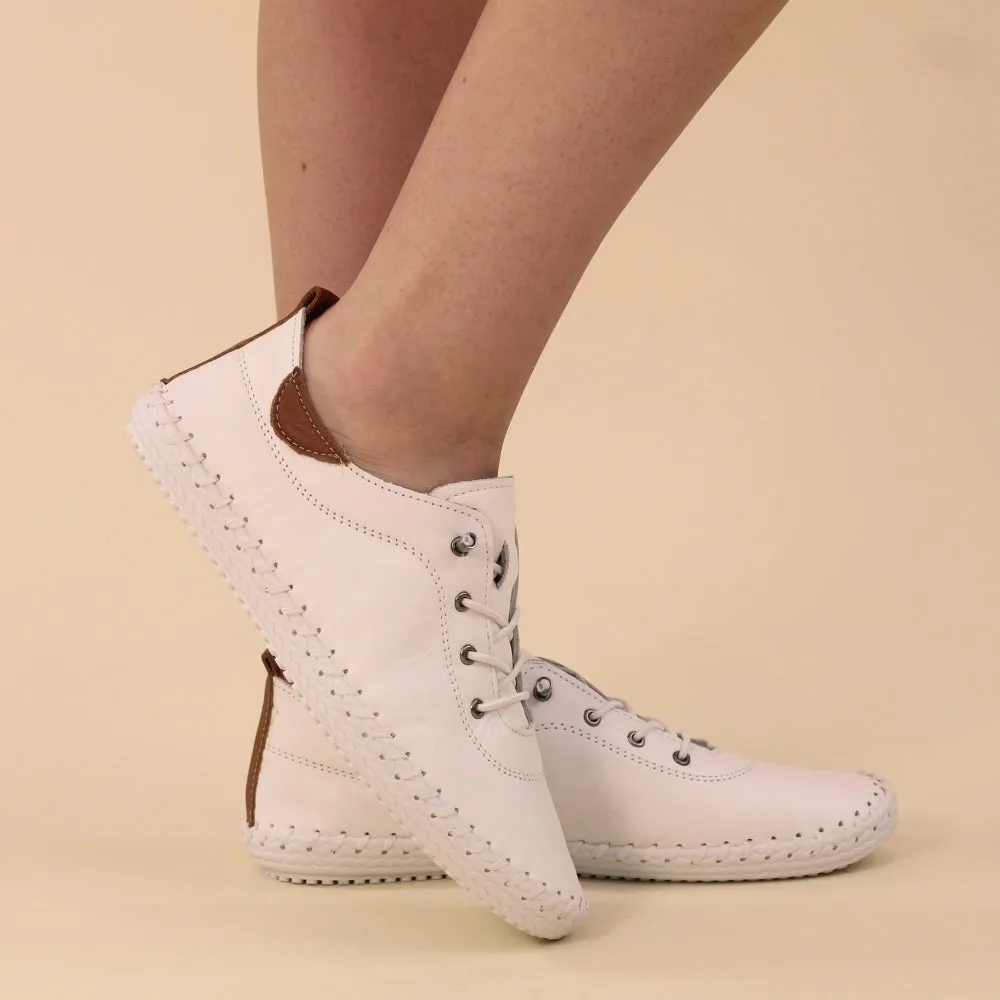 Lunar Shoes St Ives Leather Plimsoll