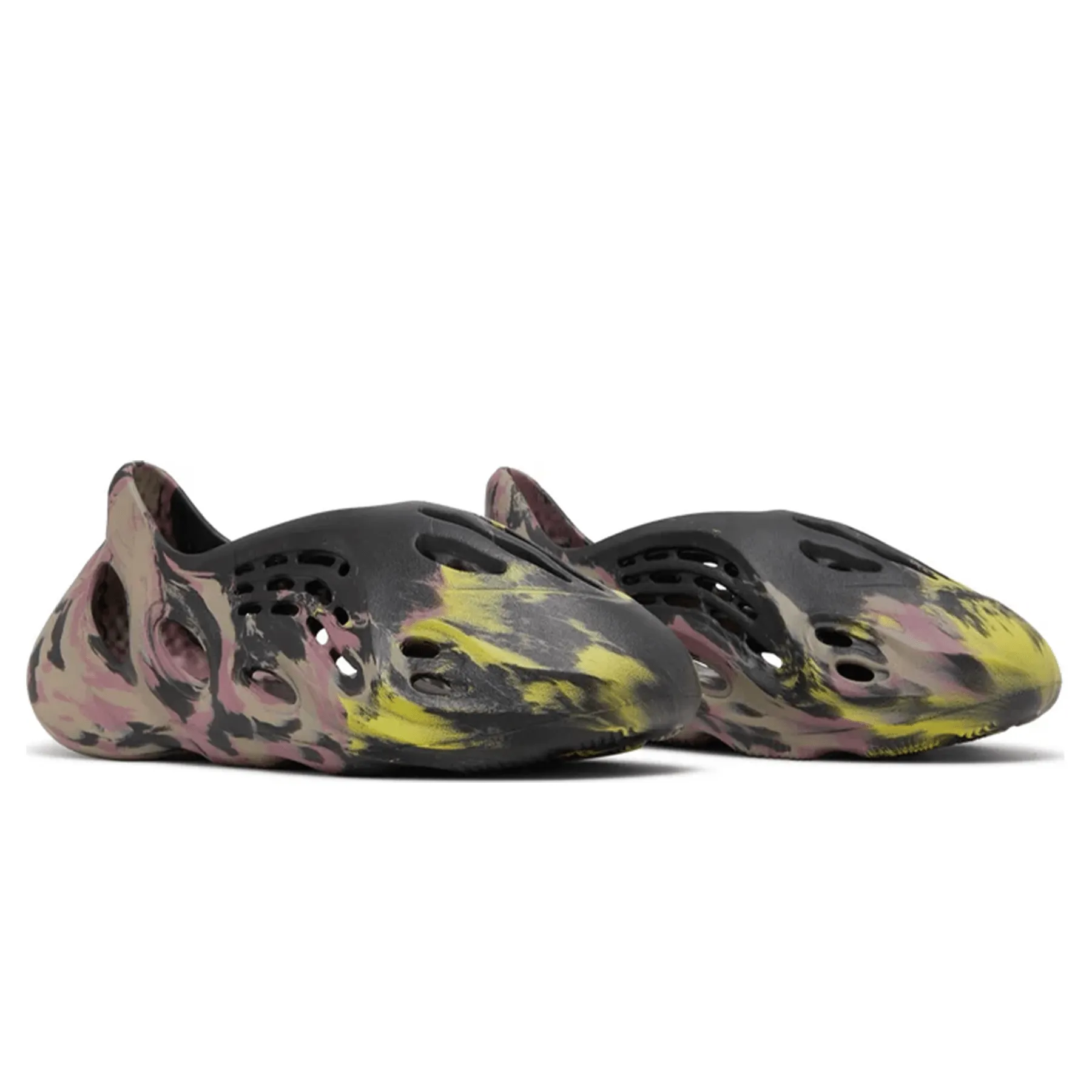 YEEZY FOAM RUNNER MX CARBON